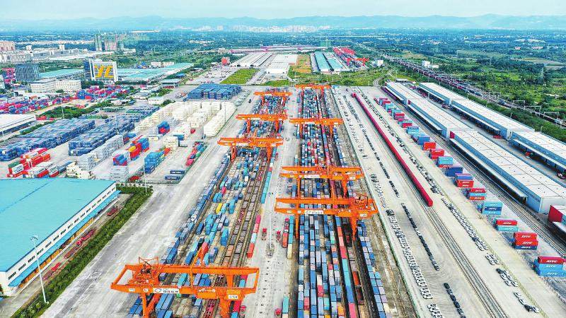 西部大開發(fā)形成新格局 明確強化基礎設施和開放大通道建設